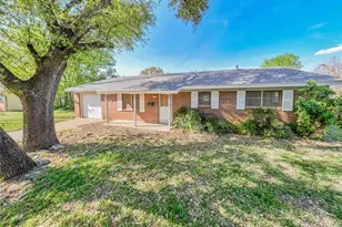 1304 Sycamore St, Breckenridge, TX 76424 - Photo 35