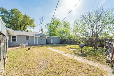 1304 Sycamore Street, Breckenridge, TX 76424 - Photo 5