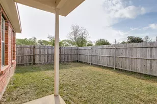 107 S Crawford St, Denton, TX 76205 - Photo 15