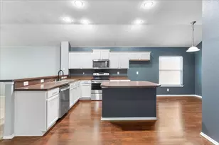 1028 Kimbro Dr, Forney, TX 75126 - Photo 9