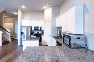 4110 Swinley Frst Dr, Arlington, TX 76017 - Photo 5