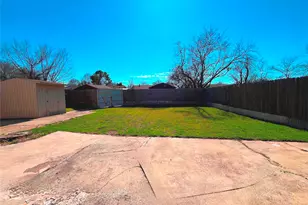3829 Newport Dr, Garland, TX 75043 - Photo 23