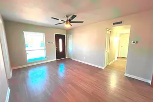 3829 Newport Dr, Garland, TX 75043 - Photo 5