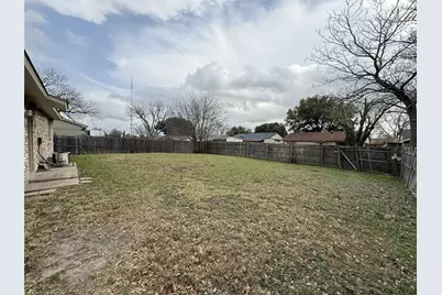 4210 Blue Creek Drive, Garland, TX 75043 - Photo 11