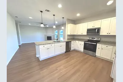 316 W James Street, Mabank, TX 75147 - Photo 5