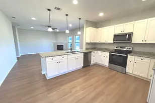 316 W James St, Mabank, TX 75147 - Photo 5