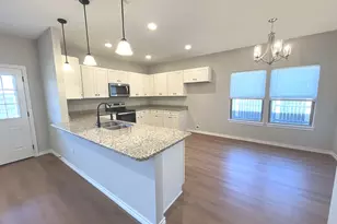 316 W James St, Mabank, TX 75147 - Photo 7