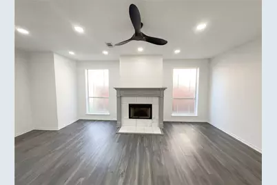 2406 Manchester Drive, Carrollton, TX 75006 - Photo 3