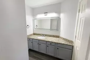 2406 Manchester Dr, Carrollton, TX 75006 - Photo 9