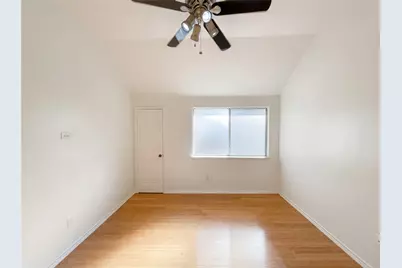 2406 Manchester Drive, Carrollton, TX 75006 - Photo 13