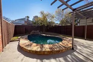 2406 Manchester Dr, Carrollton, TX 75006 - Photo 19