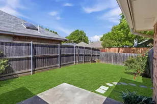 749 Red Oak Dr, Lewisville, TX 75067 - Photo 17