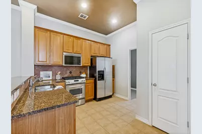 15741 Seabolt #28, Addison, TX 75001 - Photo 9