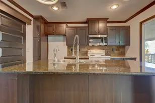 119 Post Oak Rd, Whitney, TX 76692 - Photo 3