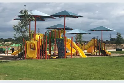 5219 Legacy Street, Haltom City, TX 76117 - Photo 9