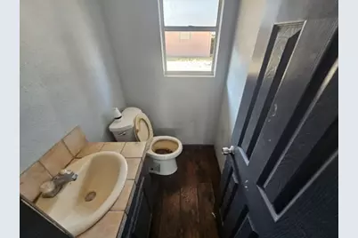 644 W Ligustrum Boulevard, Robstown, TX 78380 - Photo 13