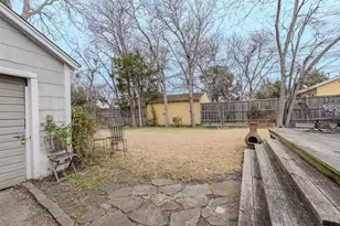 8927 Diceman Dr, Dallas, TX 75218 - Photo 31