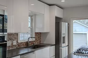 8927 Diceman Dr, Dallas, TX 75218 - Photo 9