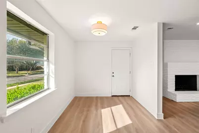 921 Bromwich Street, Garland, TX 75040 - Photo 13