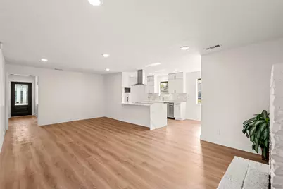 921 Bromwich Street, Garland, TX 75040 - Photo 15