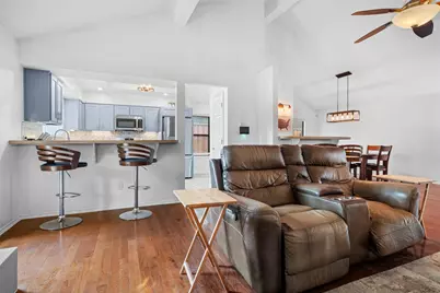 715 Hinsdale Drive, Arlington, TX 76006 - Photo 7