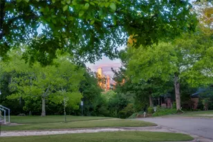 1439 Junior Dr, Dallas, TX 75208 - Photo 31