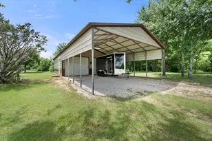 2101 Ridge View Dr, Cleburne, TX 76033 - Photo 7