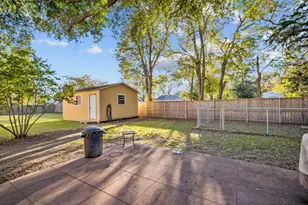 1114 S Crockett St, Sherman, TX 75090 - Photo 33