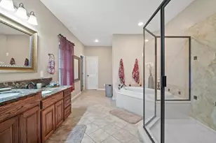 1114 S Crockett St, Sherman, TX 75090 - Photo 11