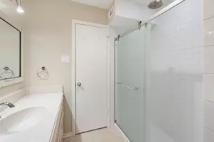 10556 High Hollows Dr, Dallas, TX 75230 - Photo 21