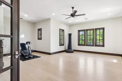 690 S Peytonville Avenue, Southlake, TX 76092 - Photo 21