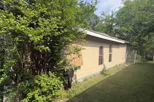 2910 Birmingham Ave, Dallas, TX 75215 - Photo 3