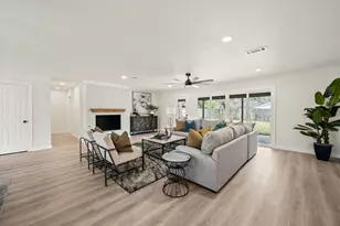 1724 Westridge Dr, Hurst, TX 76054 - Photo 3