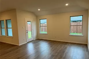 2335 Gardenia Ln, Pilot Point, TX 76258 - Photo 7