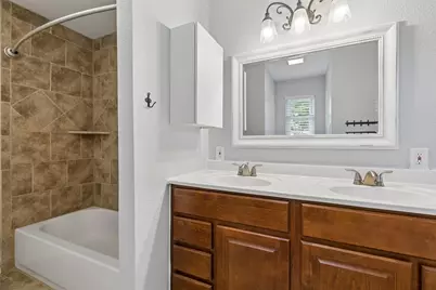 5437 Greenwood Way, North Richland Hills, TX 76180 - Photo 15