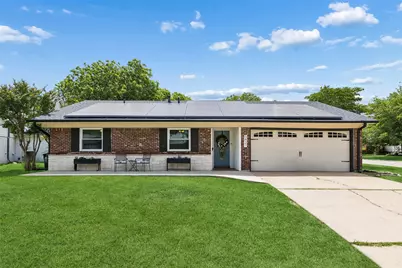 5437 Greenwood Way, North Richland Hills, TX 76180 - Photo 1