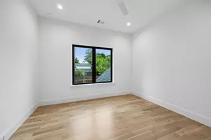 10128 Coppedge Ln, Dallas, TX 75229 - Photo 27