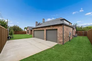 10128 Coppedge Ln, Dallas, TX 75229 - Photo 39