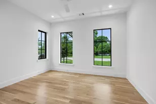 10128 Coppedge Ln, Dallas, TX 75229 - Photo 9