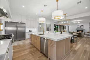 10128 Coppedge Ln, Dallas, TX 75229 - Photo 11