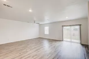 14 Elderbrook Ln, Edgecliff Village, TX 76134 - Photo 3