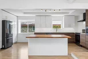 3116 Kingsbridge Dr, Plano, TX 75075 - Photo 11