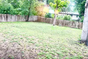 102 E Walker Ave, Temple, TX 76501 - Photo 17