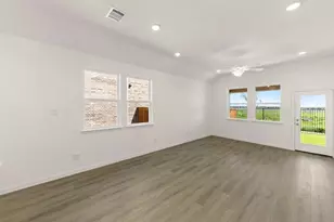 14200 Gallatin St, Pilot Point, TX 76258 - Photo 7