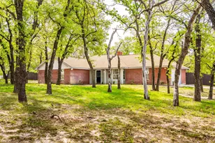 685 Co Rd 3673, Paradise, TX 76073 - Photo 1