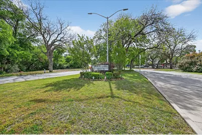 409 Willow Ridge Court, Fort Worth, TX 76103 - Photo 35