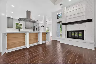 409 Willow Ridge Court, Fort Worth, TX 76103 - Photo 5