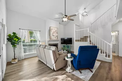 217 Cimarron Trail #5, Irving, TX 75063 - Photo 7