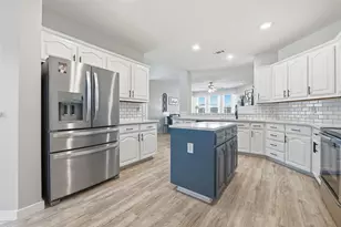 10884 Hawks Landing Rd, Fort Worth, TX 76052 - Photo 7