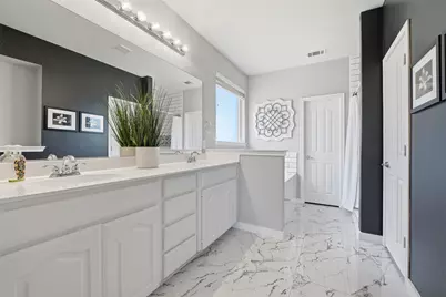 10884 Hawks Landing Road, Fort Worth, TX 76052 - Photo 15